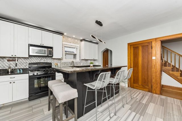 5055 Anderson Place, Cincinnati, OH 45227