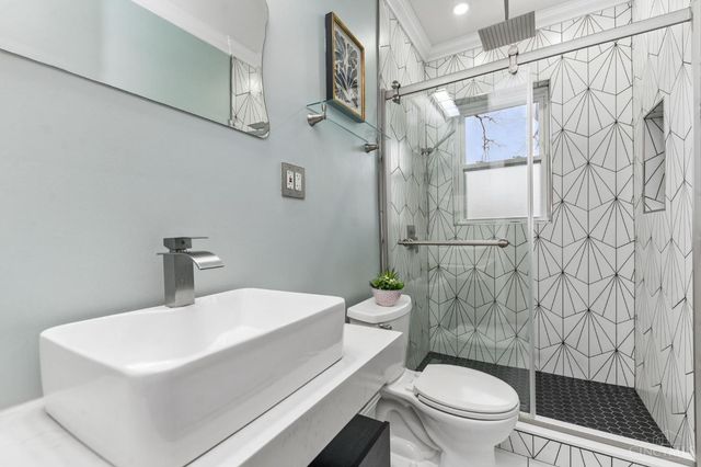 5055 Anderson Place, Cincinnati, OH 45227