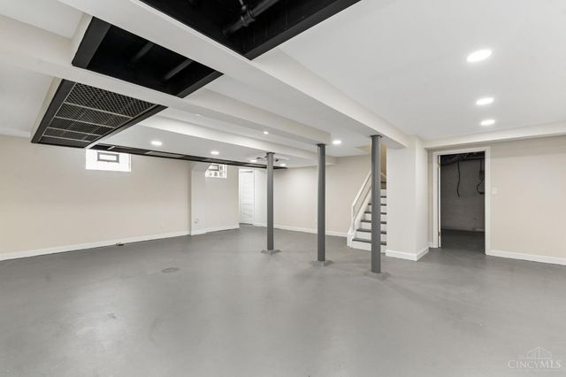 5055 Anderson Place, Cincinnati, OH 45227