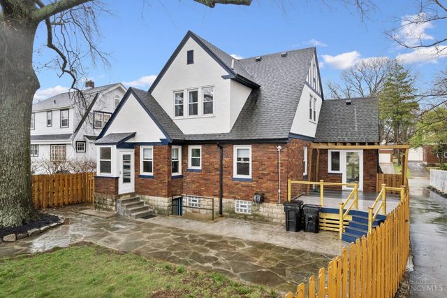 5055 Anderson Place, Cincinnati, OH 45227