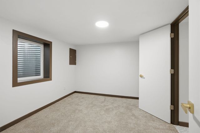 1517 N Coolidge Ave, Wichita, KS 67203
