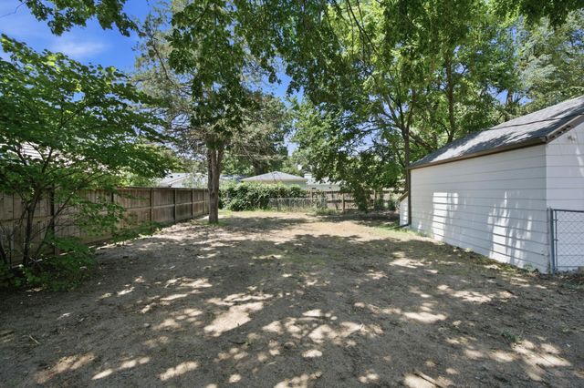 1517 N Coolidge Ave, Wichita, KS 67203