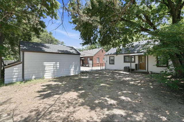 1517 N Coolidge Ave, Wichita, KS 67203