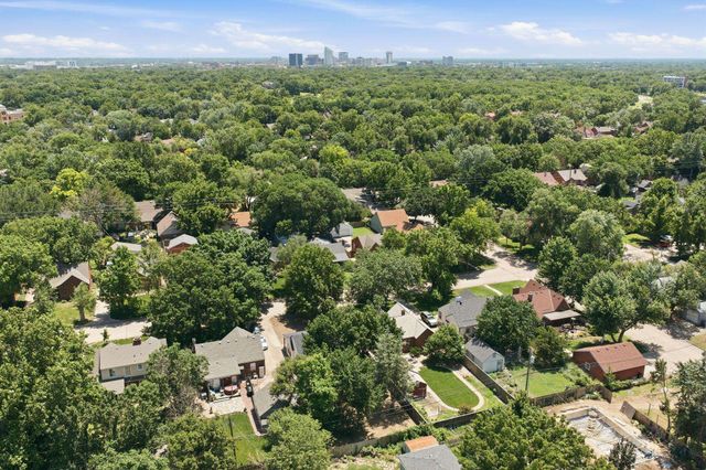 1517 N Coolidge Ave, Wichita, KS 67203