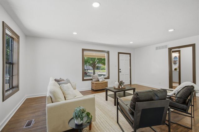 1517 N Coolidge Ave, Wichita, KS 67203