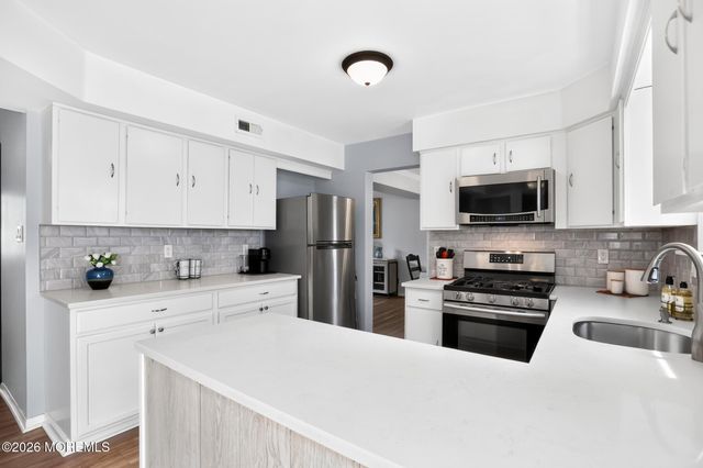 67 Starlight Road, Howell, NJ 07731