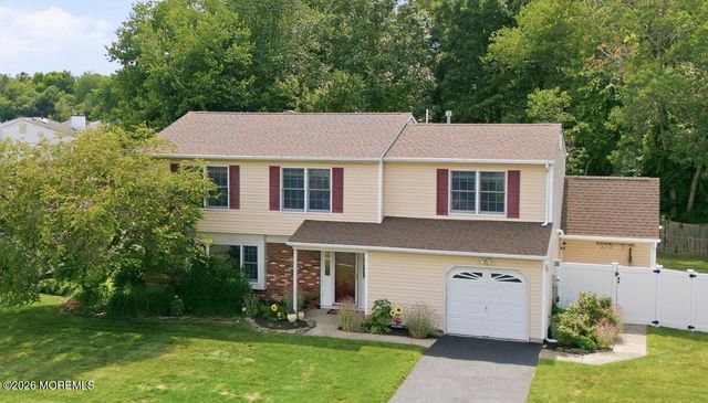 67 Starlight Road, Howell, NJ 07731