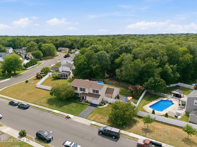 67 Starlight Road, Howell, NJ 07731