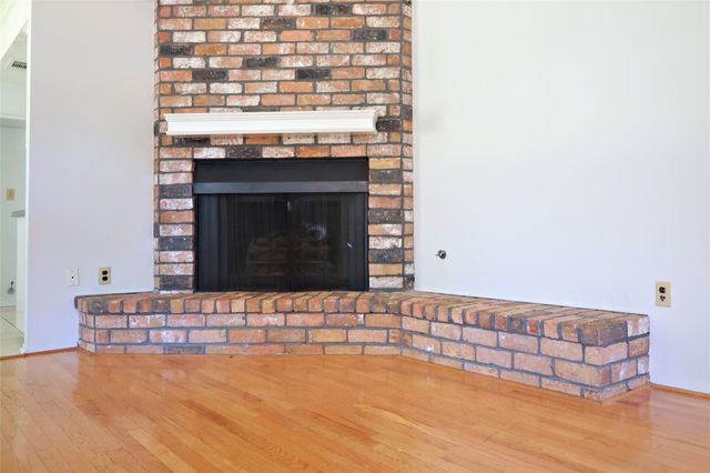 1403 Maygrove Drive, Sugar Land, TX 77498