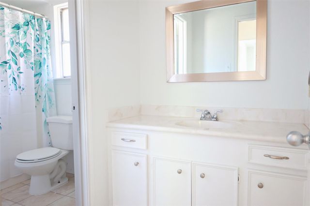 1403 Maygrove Drive, Sugar Land, TX 77498