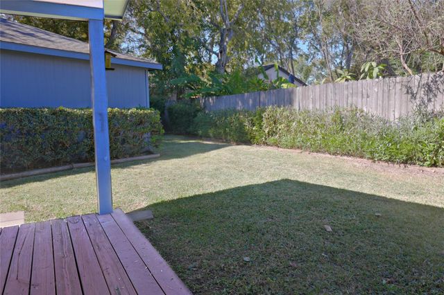 1403 Maygrove Drive, Sugar Land, TX 77498