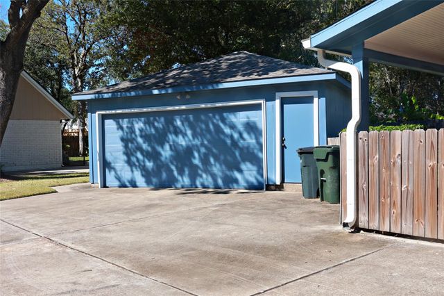 1403 Maygrove Drive, Sugar Land, TX 77498