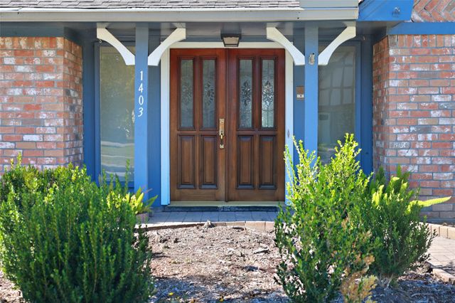 1403 Maygrove Drive, Sugar Land, TX 77498