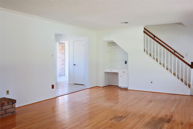 1403 Maygrove Drive, Sugar Land, TX 77498