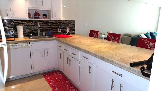 5701 Collins Ave 803, Miami Beach, FL 33140