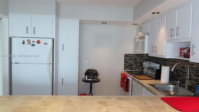 5701 Collins Ave 803, Miami Beach, FL 33140