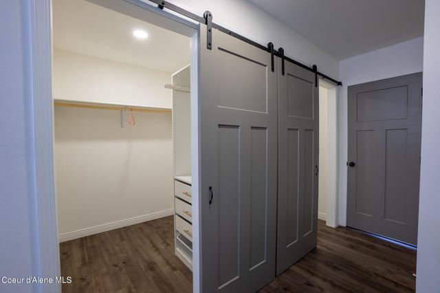 1588 Sunrise Rd, Bonners Ferry, ID 83805