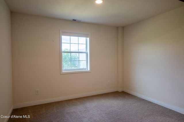 1588 Sunrise Rd, Bonners Ferry, ID 83805