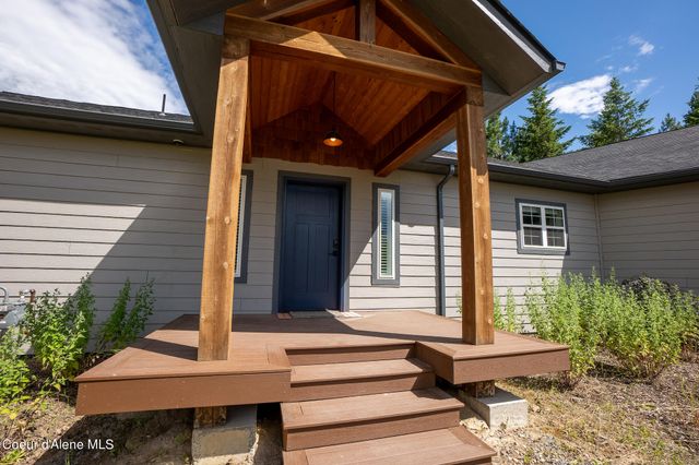 1588 Sunrise Rd, Bonners Ferry, ID 83805