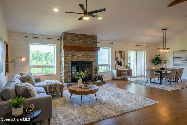 1588 Sunrise Rd, Bonners Ferry, ID 83805