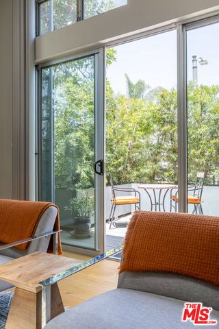 5936 Barton Avenue, Los Angeles, CA 90038