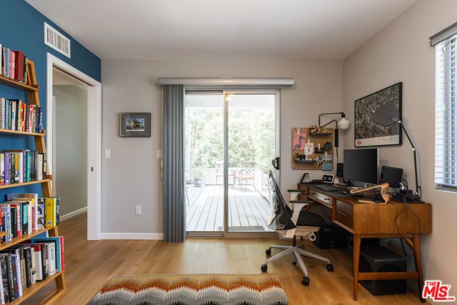 5936 Barton Avenue, Los Angeles, CA 90038