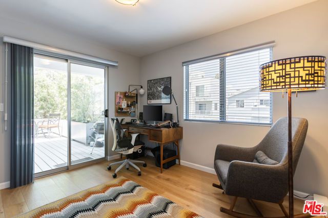 5936 Barton Avenue, Los Angeles, CA 90038
