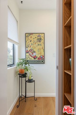 5936 Barton Avenue, Los Angeles, CA 90038