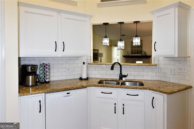 601 Meadowcreek Drive, Jefferson, GA 30549