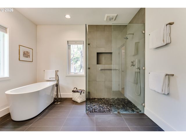 3375 BARDELL Ave, Eugene, OR 97401