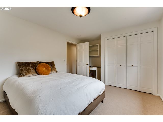 3375 BARDELL Ave, Eugene, OR 97401