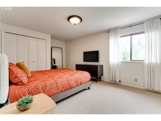 3375 BARDELL Ave, Eugene, OR 97401