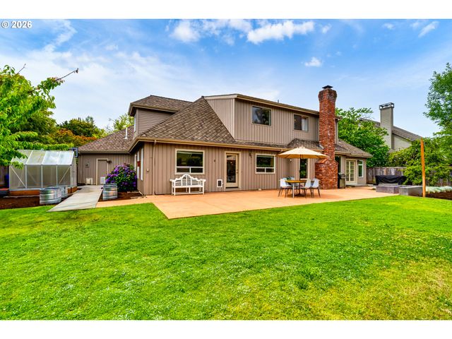 3375 BARDELL Ave, Eugene, OR 97401
