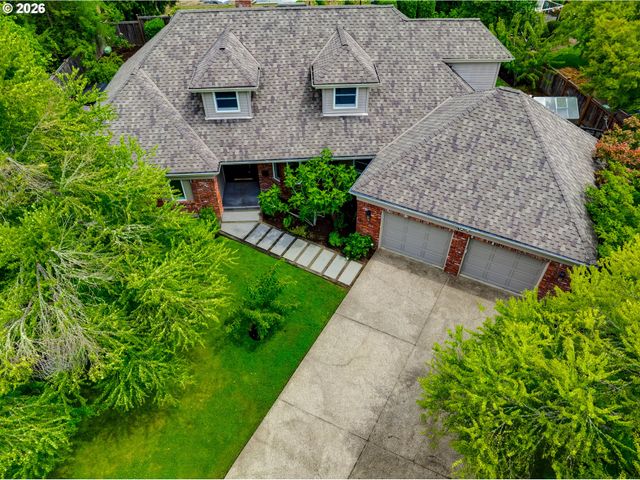 3375 BARDELL Ave, Eugene, OR 97401