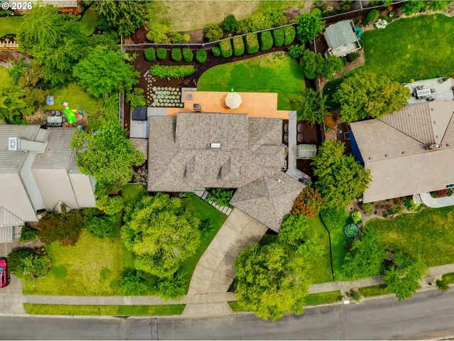 3375 BARDELL Ave, Eugene, OR 97401