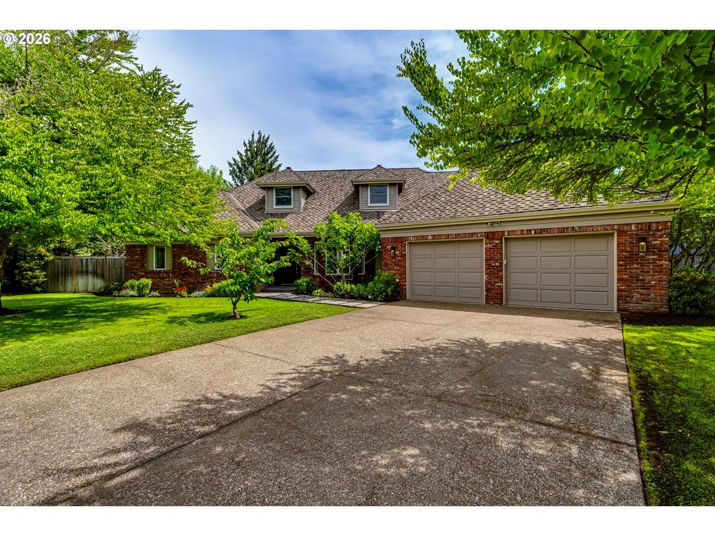 3375 BARDELL Ave, Eugene, OR 97401