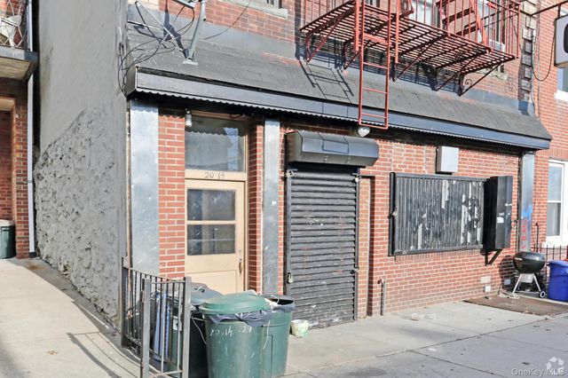 20-14 29th St Astoria, Astoria, NY 11105