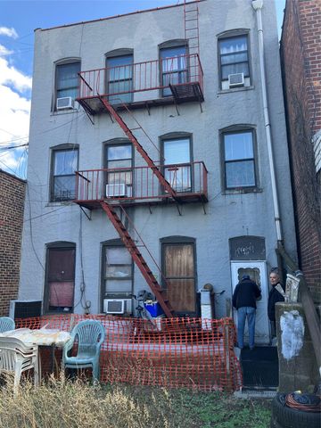 20-14 29th St Astoria, Astoria, NY 11105