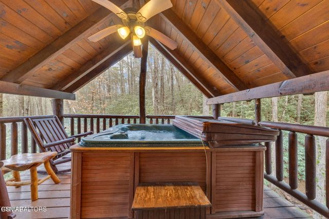 3114 Brothers Way, Sevierville, TN 37862