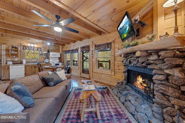 3114 Brothers Way, Sevierville, TN 37862