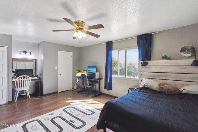 8410 N 32ND Avenue, Phoenix, AZ 85051