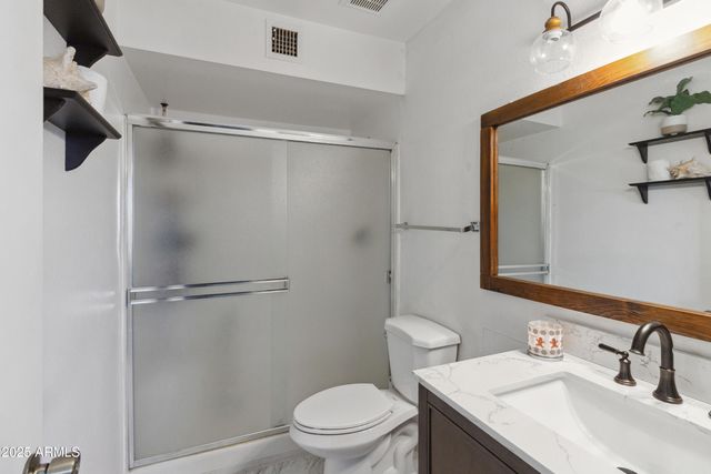 8410 N 32ND Avenue, Phoenix, AZ 85051