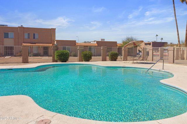 8410 N 32ND Avenue, Phoenix, AZ 85051