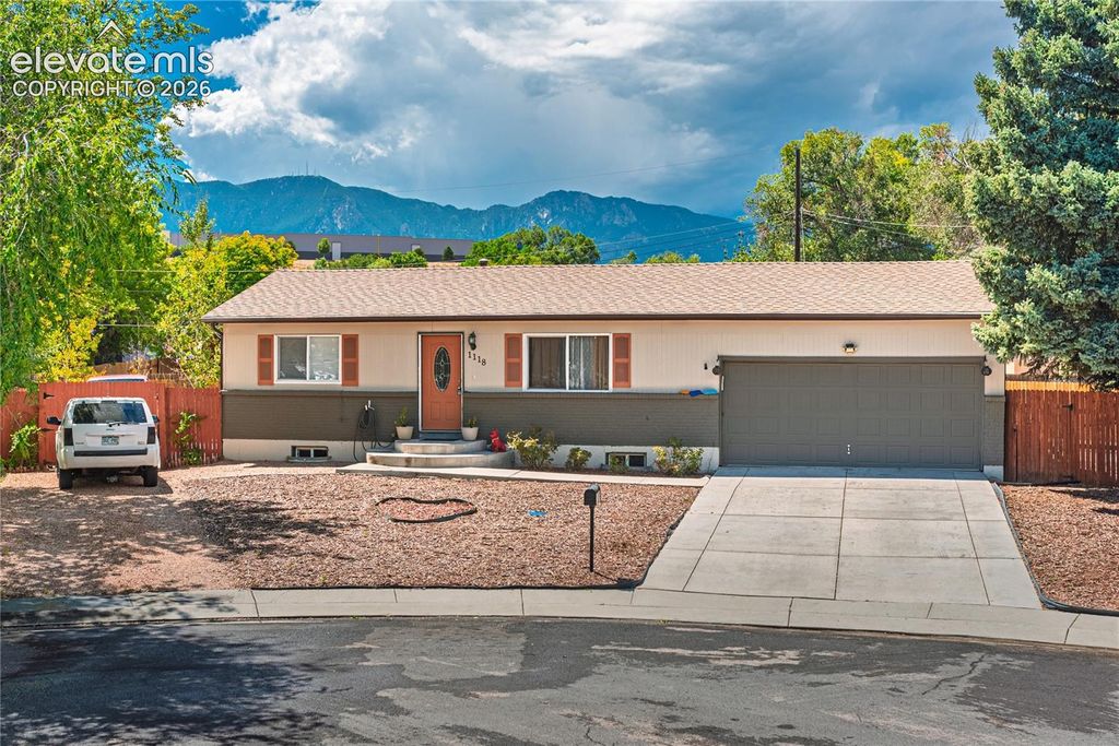 1118 Maxwell Street, Colorado Springs, CO 80906 — exterior
