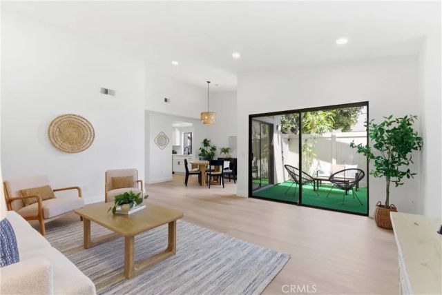 8566 Fallbrook, Huntington Beach, CA 92646