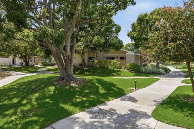 8566 Fallbrook, Huntington Beach, CA 92646