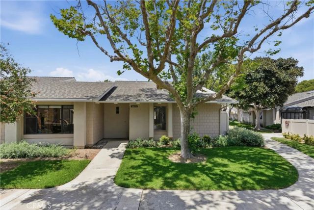 8566 Fallbrook, Huntington Beach, CA 92646