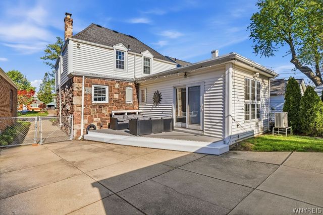 965 Colvin Boulevard, Tonawanda, NY 14217