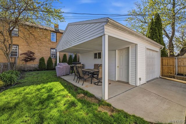 965 Colvin Boulevard, Tonawanda, NY 14217