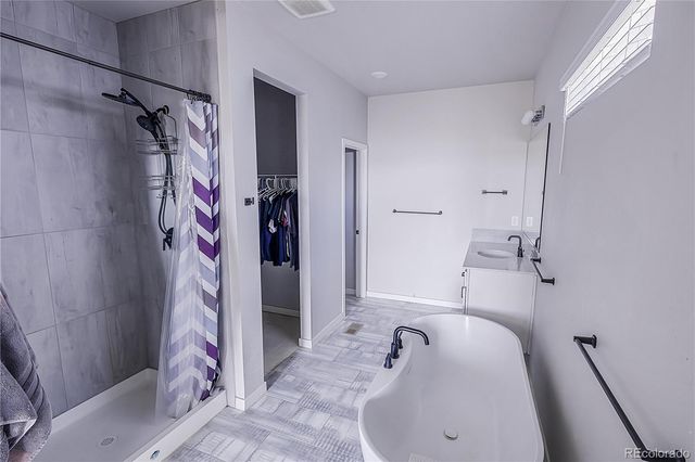 1116 Coyote Lane, Wiggins, CO 80654